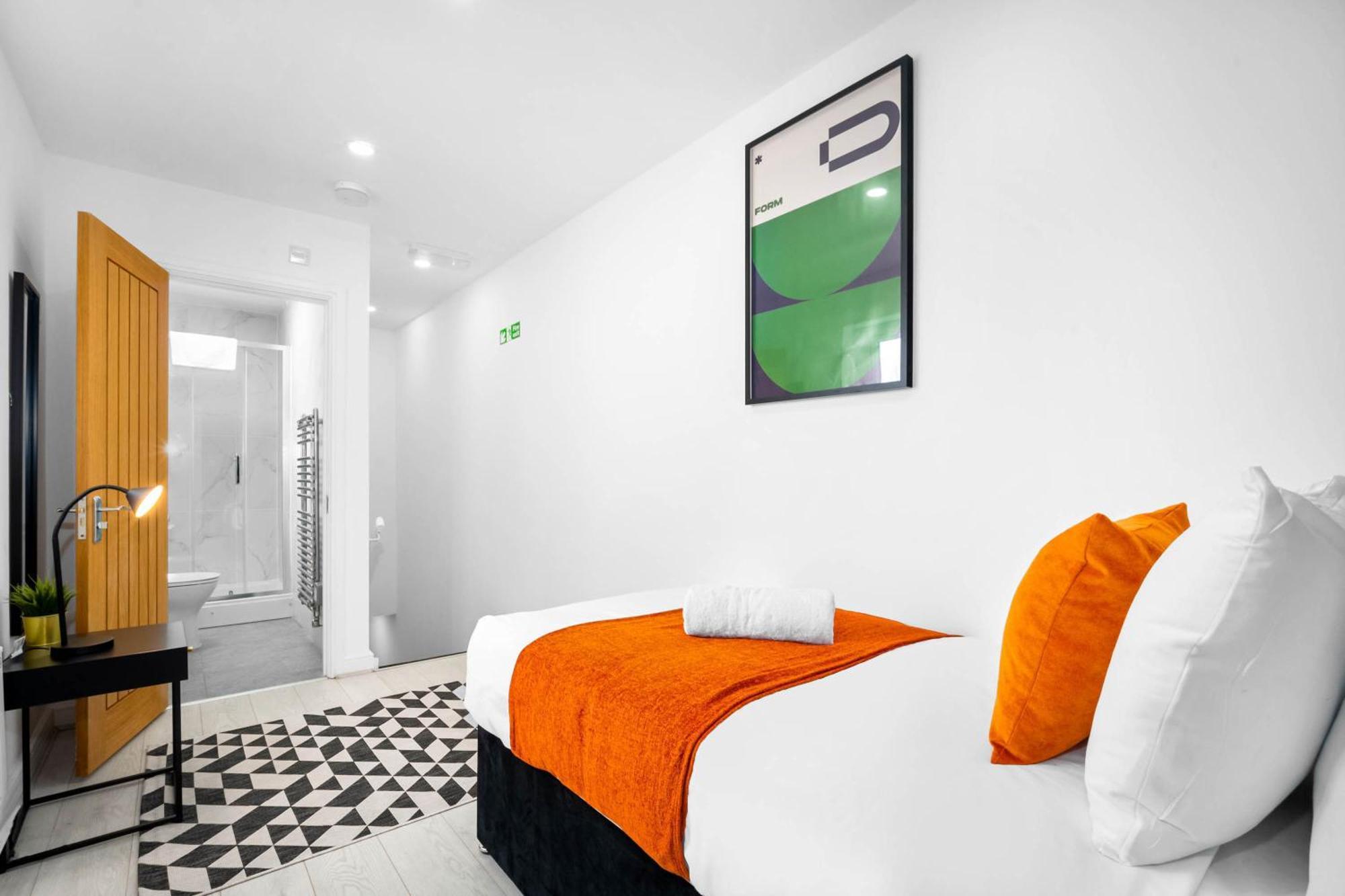Luxury 3 Bedroom Apartment - Terrace - Near City Centre - Wifi - Smart Tv 1Mr Birmingham Exterior foto